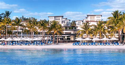 28 Best Luxury Resorts & Hotels in the Philippines: 5.